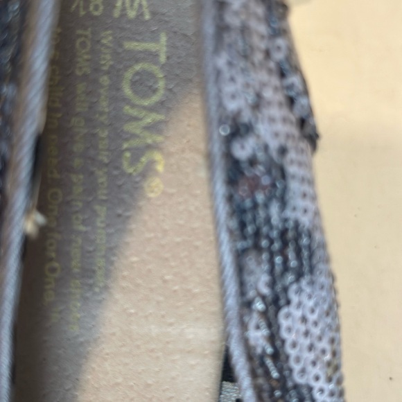 TOMS Women's Glittering Silver Wedges - Picture 5 of 10
